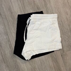 Women’s Linen Shorts